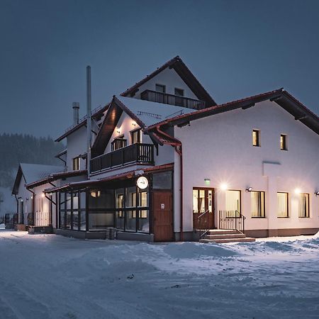 Hotel Rabbit Bran Moieciu de Jos Exterior photo