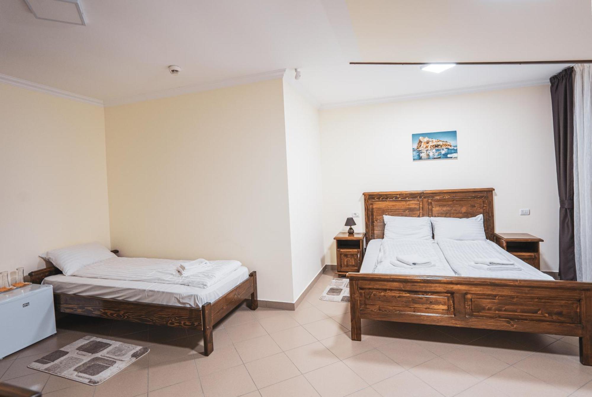 Hotel Rabbit Bran Moieciu de Jos Exterior photo