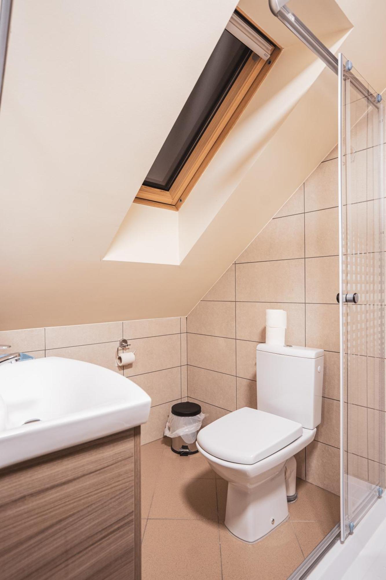 Hotel Rabbit Bran Moieciu de Jos Exterior photo