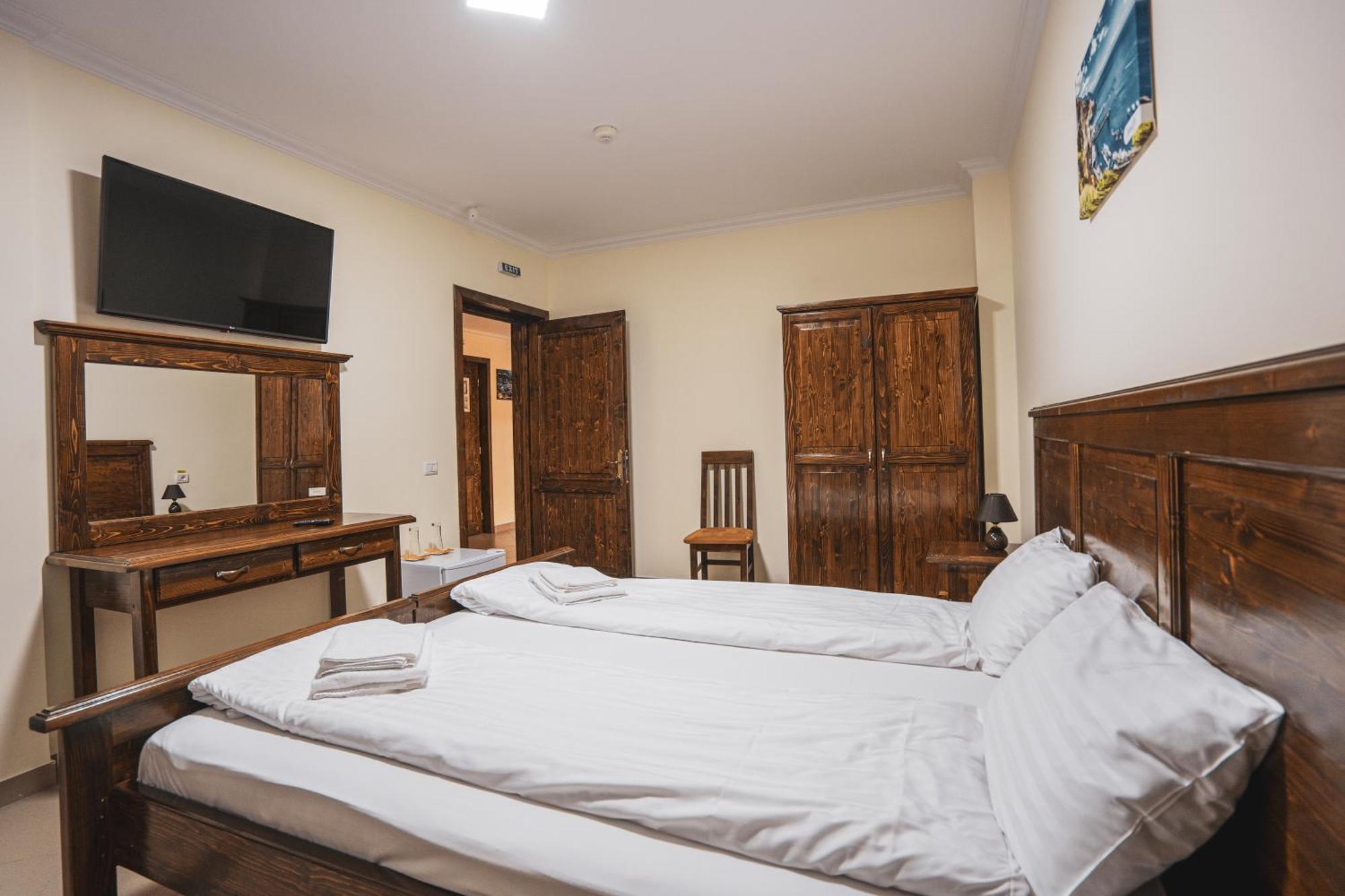 Hotel Rabbit Bran Moieciu de Jos Exterior photo